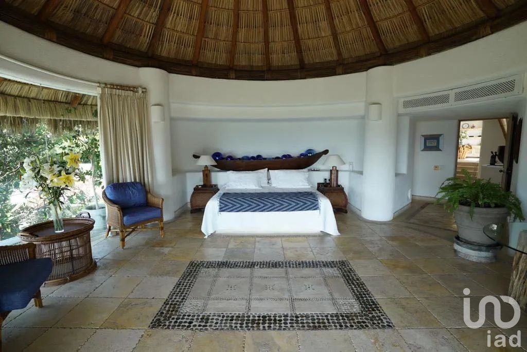 Vistas de Revista, Vida de Lujo: Casa en Venta en Las Brisas, Acapulco.