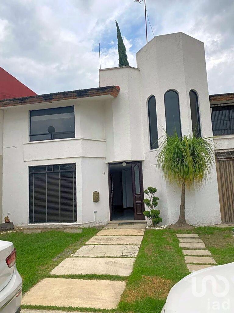 Casa de 3 recámaras en Recta a Cholula y Periférico