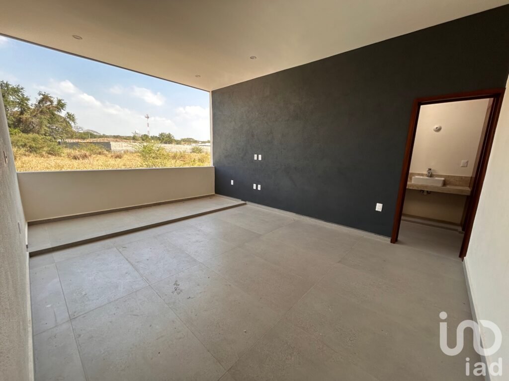 Venta de casa por estrenar en Fracc. La Herradura en Colima con vista a jardín como amenidad