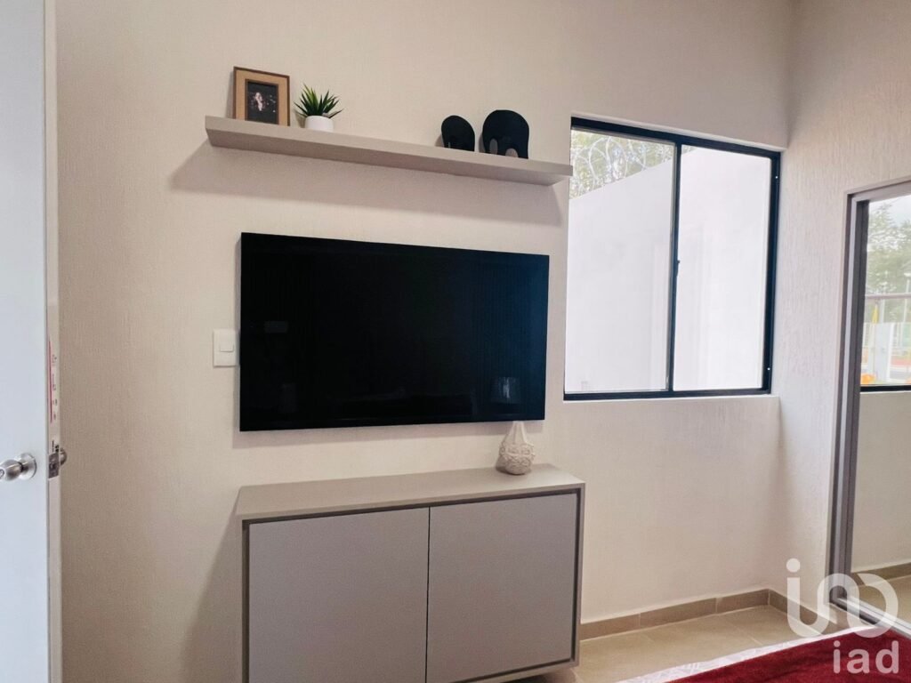 Casa de dos Recámaras en venta en Fraccionamiento cerrado en Supermanzana 249 Cancún Quintana Roo