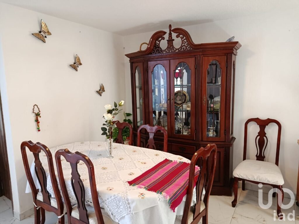 CASA EN VENTA EN COL BUGAMBILIAS, PUEBLA