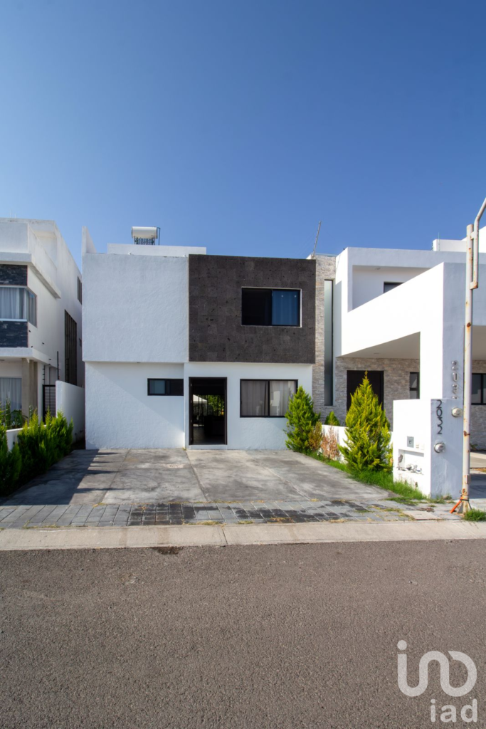 Casa en Venta Fraccionamiento Biogrand Juriquilla, Querétaro