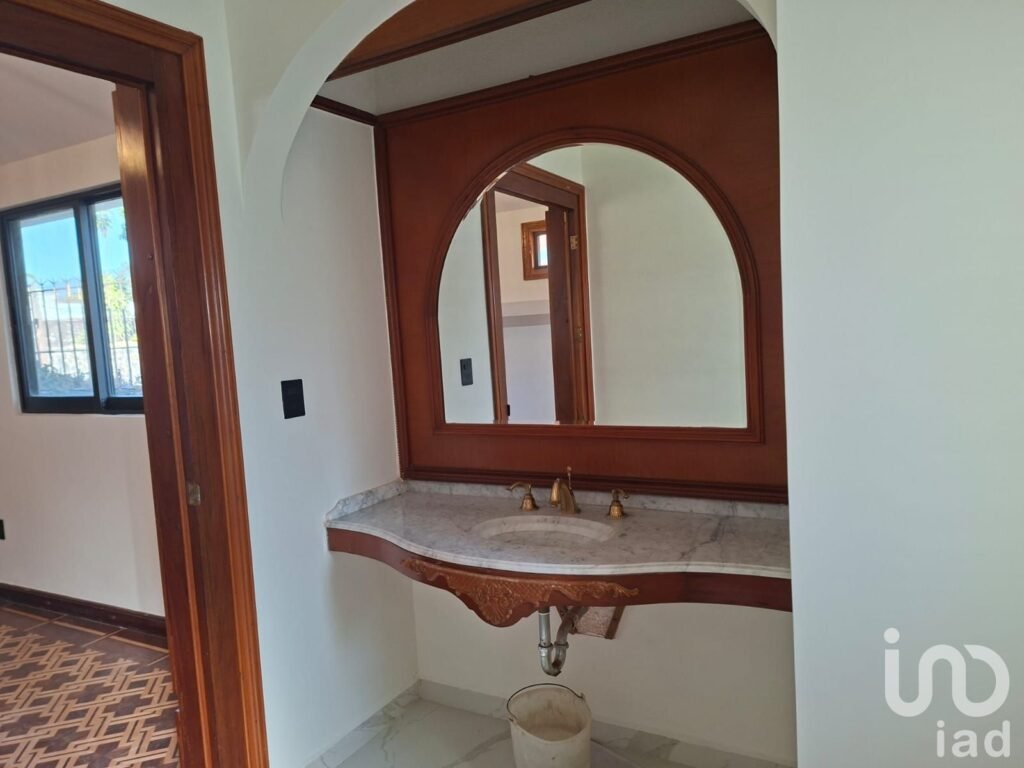 RESIDENCIA EN VENTA EN VISTA HERMOSA, CUERNAVACA