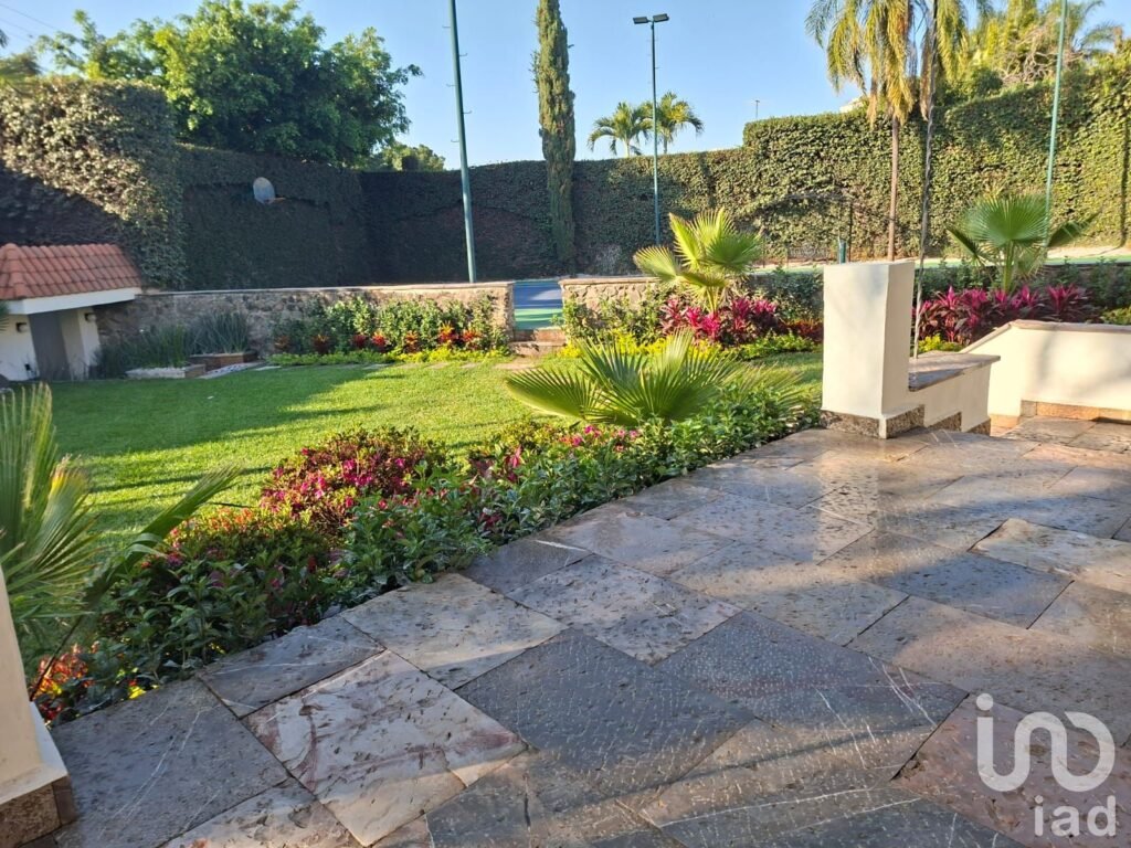 RESIDENCIA EN VENTA EN VISTA HERMOSA, CUERNAVACA