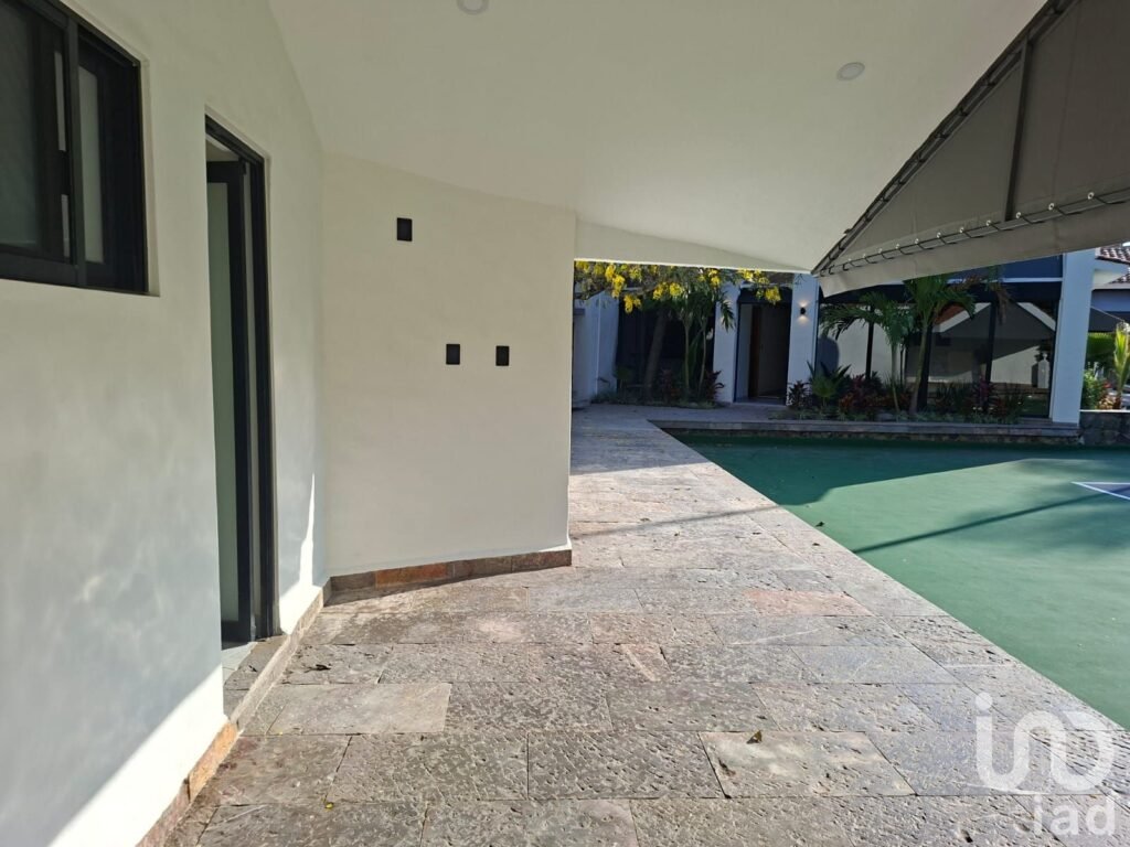 RESIDENCIA EN VENTA EN VISTA HERMOSA, CUERNAVACA
