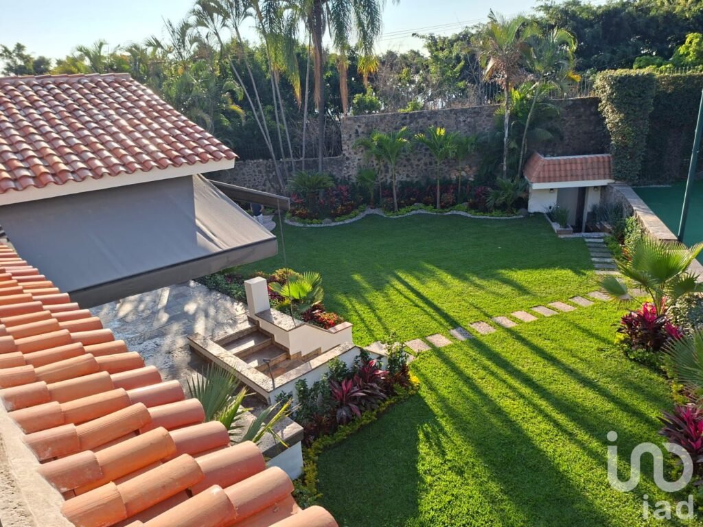 RESIDENCIA EN VENTA EN VISTA HERMOSA, CUERNAVACA