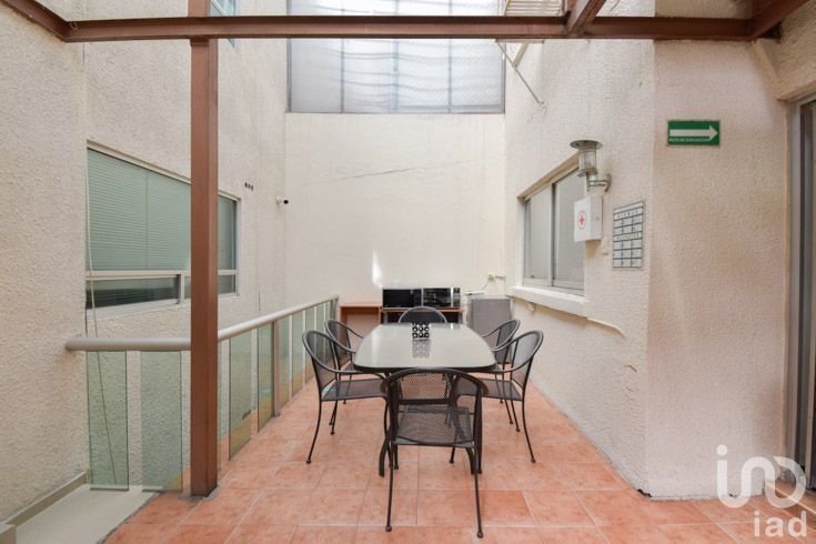 GRAN OPORTUNIDAD DE VENTA EDIFICIO EN NAPOLES