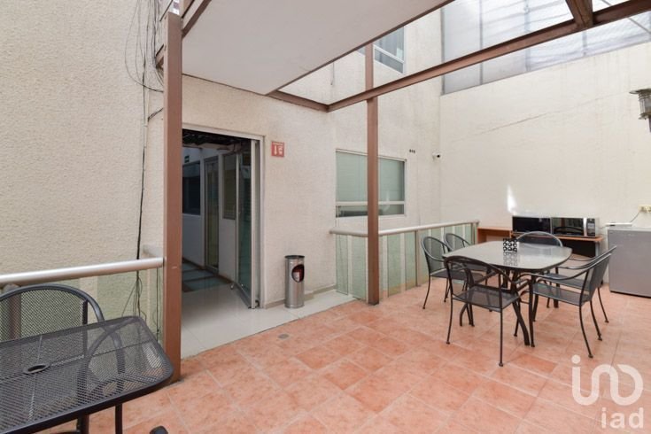 GRAN OPORTUNIDAD DE VENTA EDIFICIO EN NAPOLES