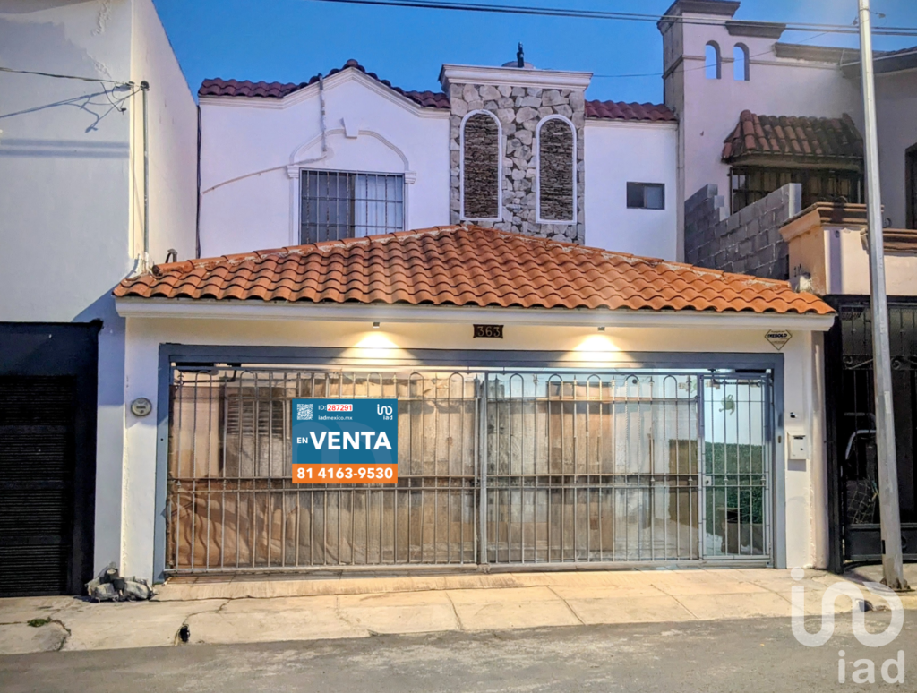 Casa en venta en Valle del Contry 2do Sector en Guedalupe NL