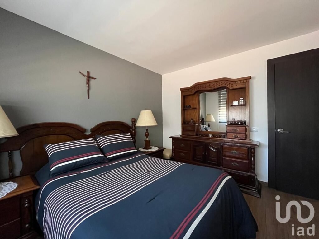 CASA EN VENTA EN COLONIA BUGAMBILIAS CERCA DE ZONA BUAP