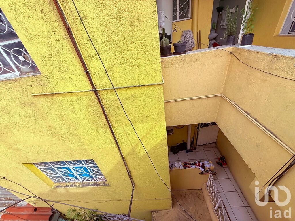 EN VENTA PROPIEDAD PRODUCTIVA A 700 METROS DEL HOSPITAL LA RAZA