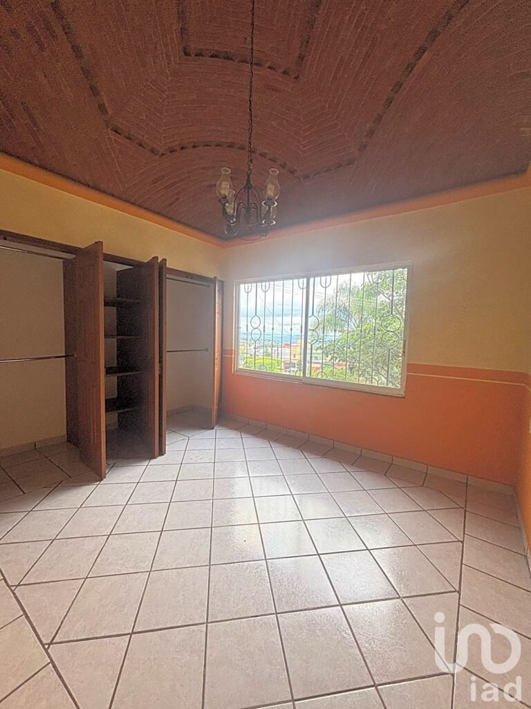 CASA EN VENTA EN FRACCIONAMIENTO LOMAS DE AHUATLAN, CUERNAVACA