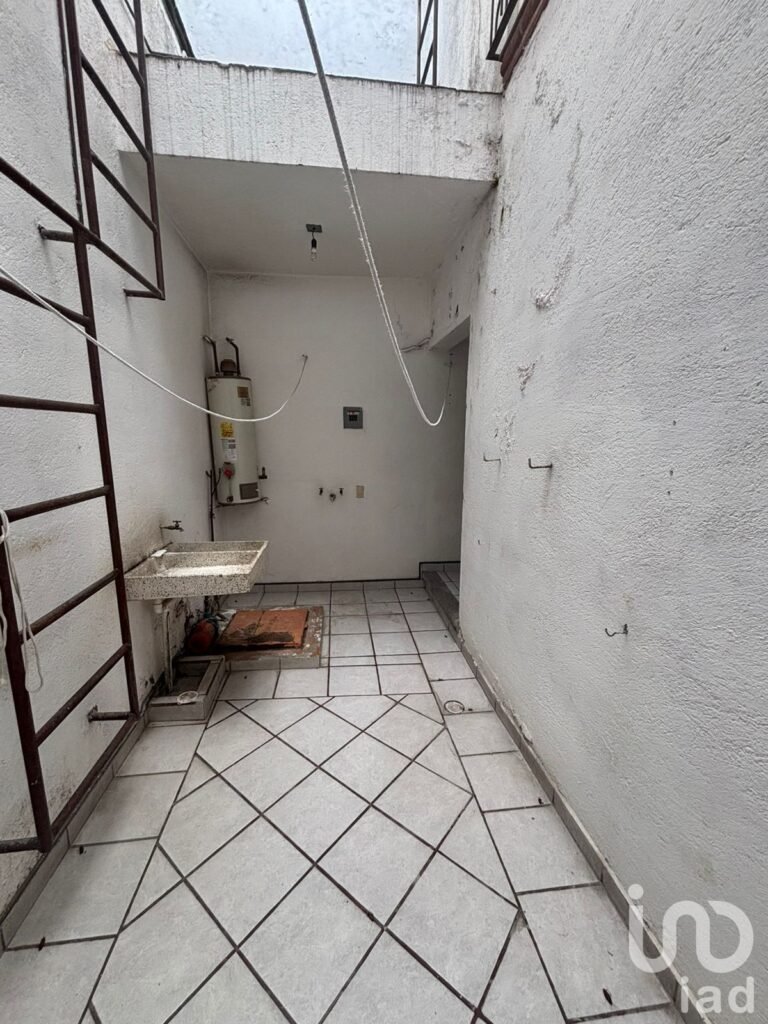 CASA EN VENTA EN FRACCIONAMIENTO LOMAS DE AHUATLAN, CUERNAVACA