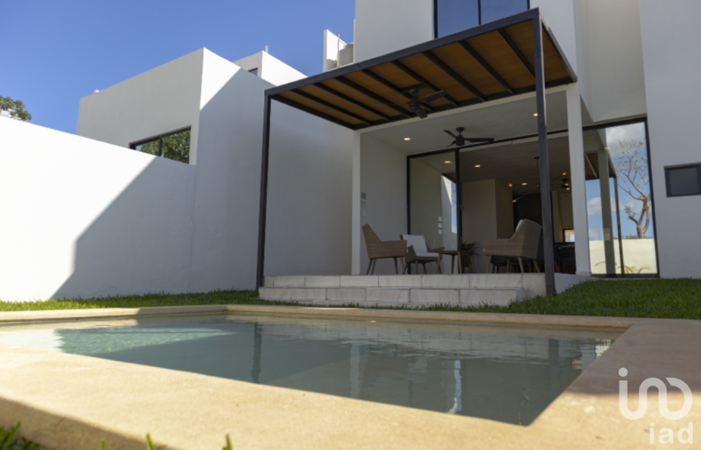 Casa Nueva en Venta en Privada con Amenidades en Conkal Yucatán