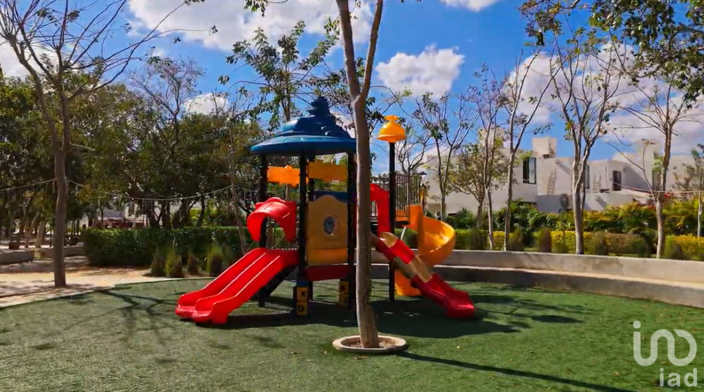 Casa Nueva en Venta en Privada con Amenidades en Conkal Yucatán