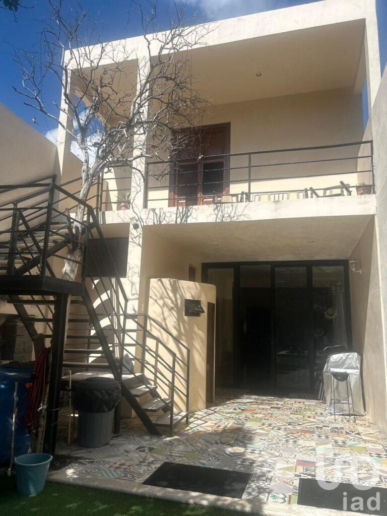 CASA COLONIAL EN VENTA EN EL CENTRO DE LA CIUDAD DE MERIDA, YUCATAN. LLAVE EN MANO RENTA VACACIONAL