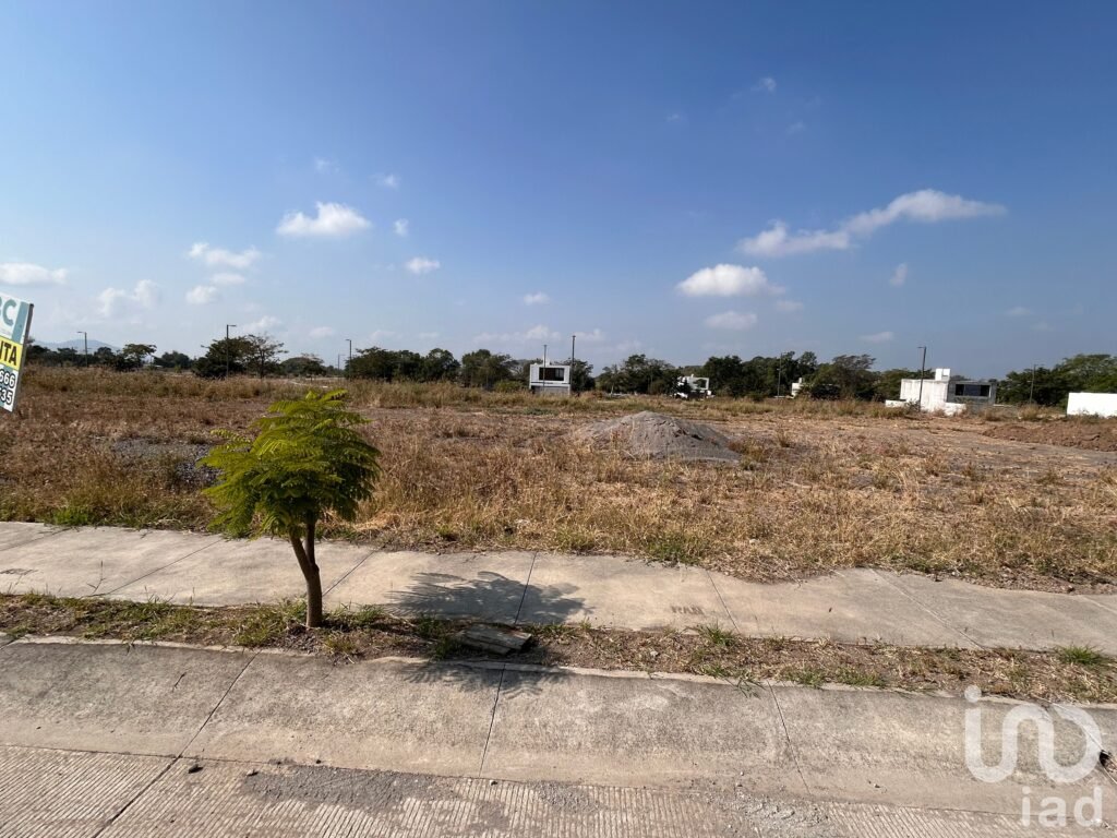 Venta de terreno residencial en La Herradura