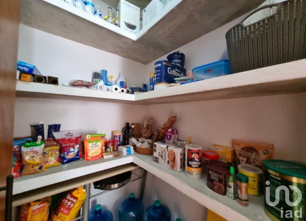 Casa en venta, estilo mexicano; de un piso en Cholul, Mérida, Yucatán.