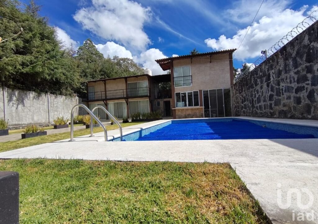 Casa en renta en Huitzilac, tres Marías