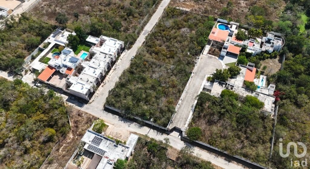 Terreno en venta, en esquina en Temozón, Yucatán.