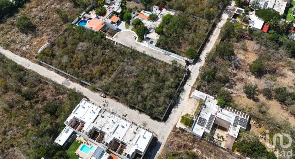 Terreno en venta, en esquina en Temozón, Yucatán.