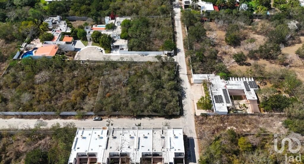 Terreno en venta, en esquina en Temozón, Yucatán.