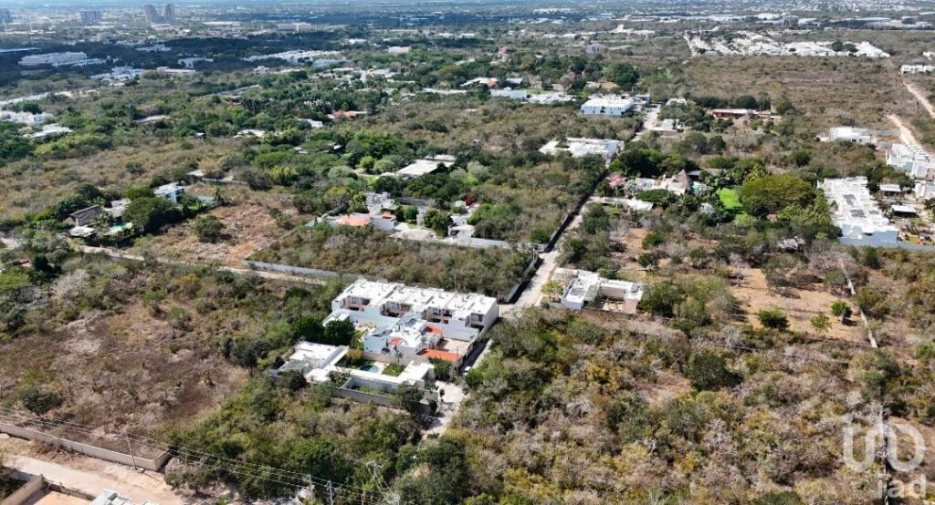 Terreno en venta, en esquina en Temozón, Yucatán.