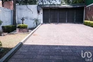 CASA EN LA ZONA DE MAYOR PLUSVALÍA DE LAS ÁGUILAS