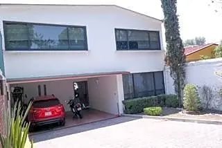 CASA EN LA ZONA DE MAYOR PLUSVALÍA DE LAS ÁGUILAS