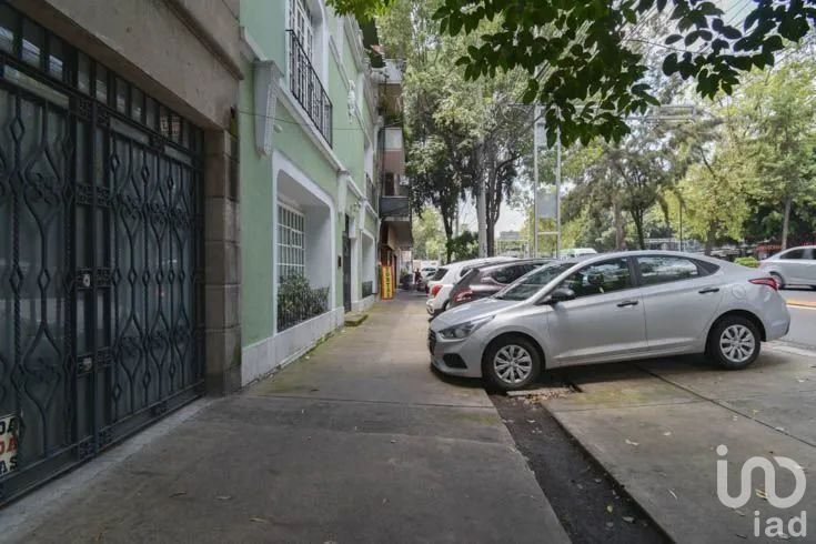 GRAN OPORTUNIDAD DE EDIFICIO EN HIPÓDROMO A.O.