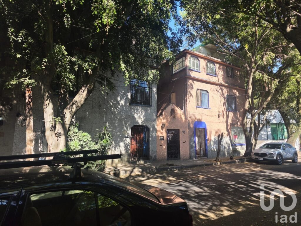 Se Renta Loft en Cerrada de Belisario Dominguez, col. del Carmen, Coyoacán, cdmx