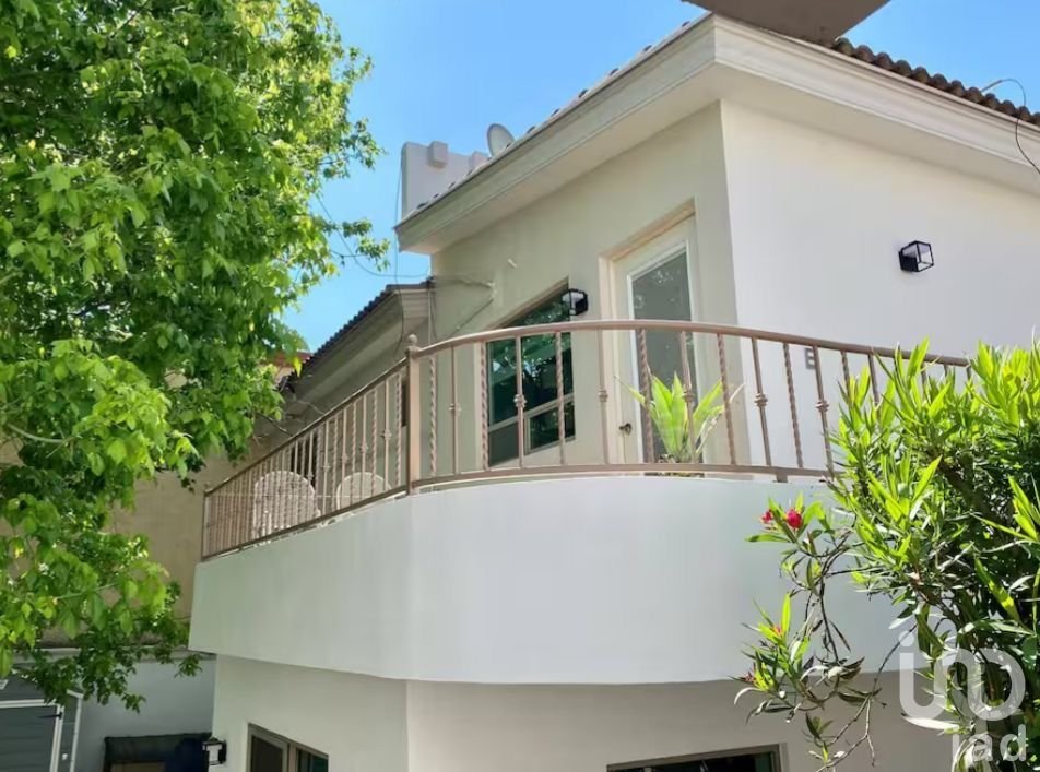 Departamento en renta cumbres tercer sector