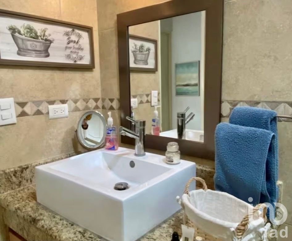 Departamento en renta cumbres tercer sector