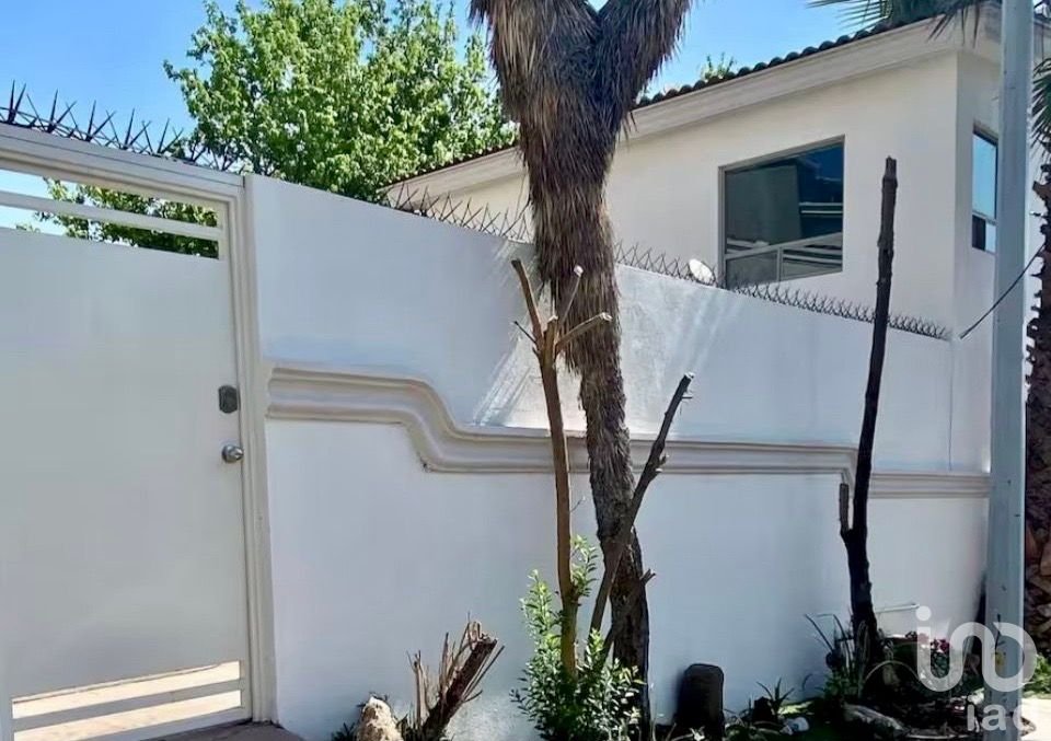 Departamento en renta cumbres tercer sector