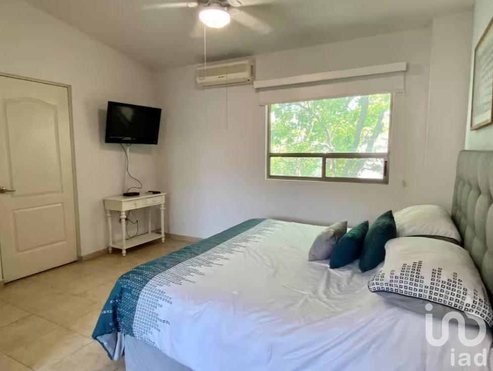 Departamento en renta cumbres tercer sector