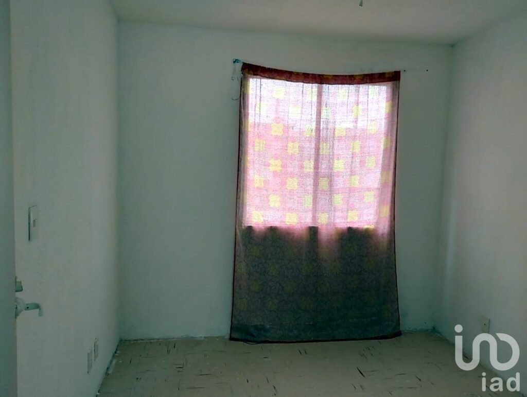 VENDO CASA EN PASEOS DEL LAGO, ZUMPANGO, ESTADO DE MÉXICO