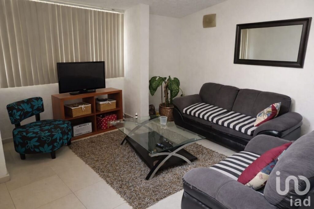 CASA EN VENTA EN VILLAS DEL MESÓN JURIQUILLA QUERÉTARO