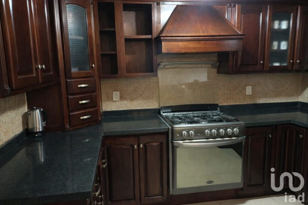 CASA EN VENTA EN VILLAS DEL MESÓN JURIQUILLA QUERÉTARO