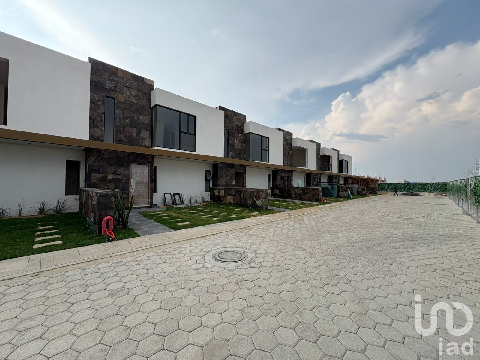 Se Vende Casa en Residencial De Lujo En San Rafael Comac