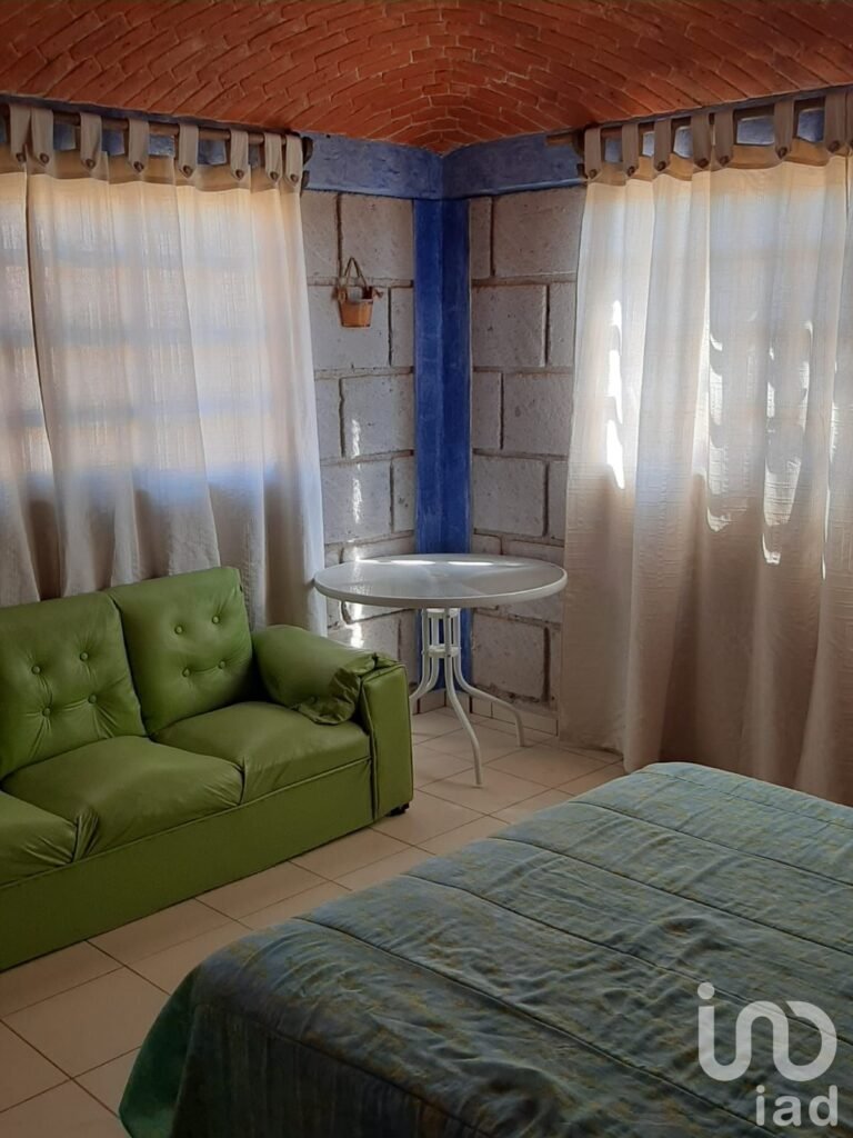 CASA CAMPESTRE TEQUISQUIAPAN EL TEJOCOTE