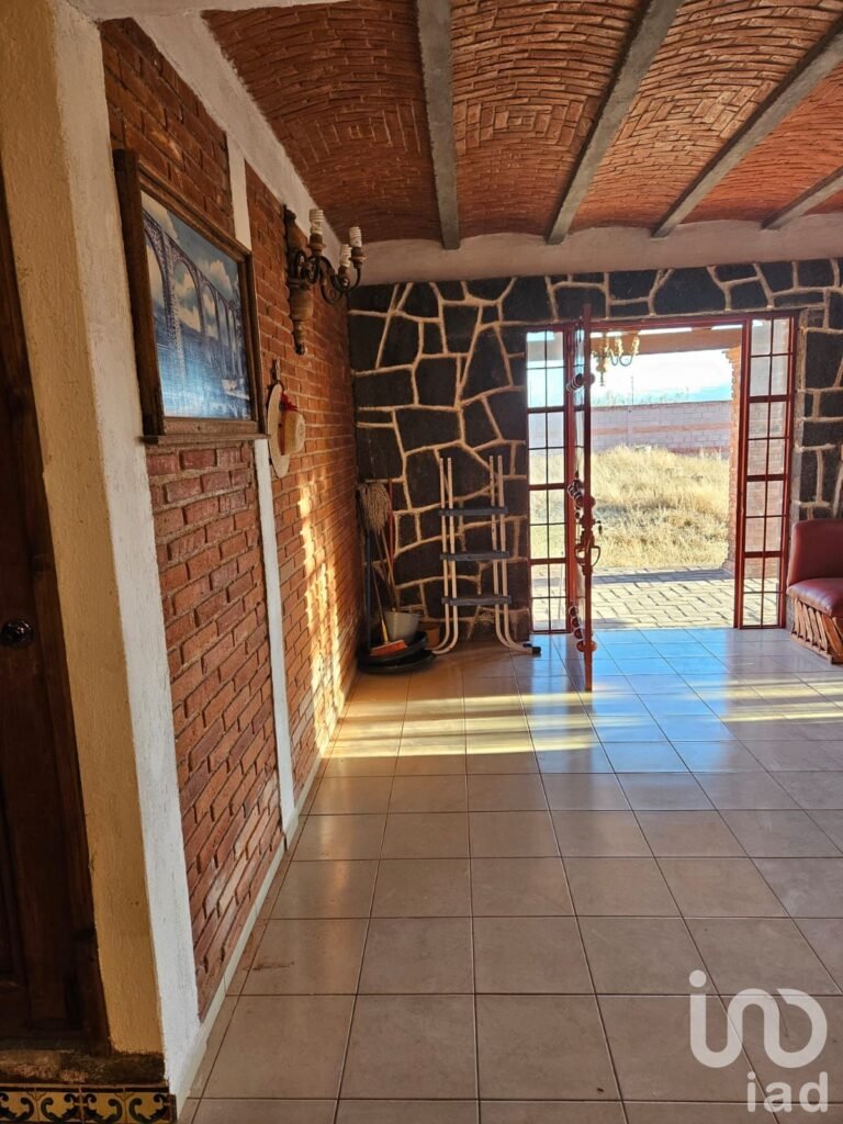 CASA CAMPESTRE TEQUISQUIAPAN EL TEJOCOTE