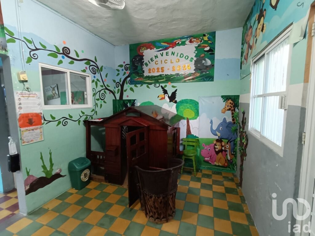 Edificio escolar en venta, en el tejar