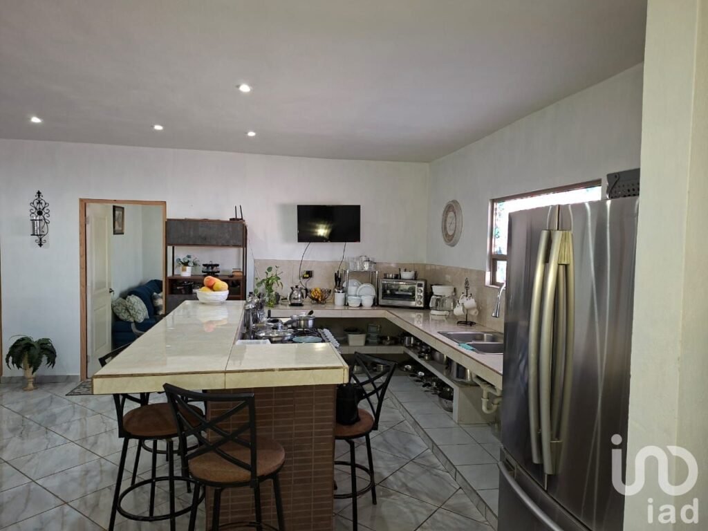 Amplia CASA en VENTA en Esquina, Lomas de Sinai , REYNOSA