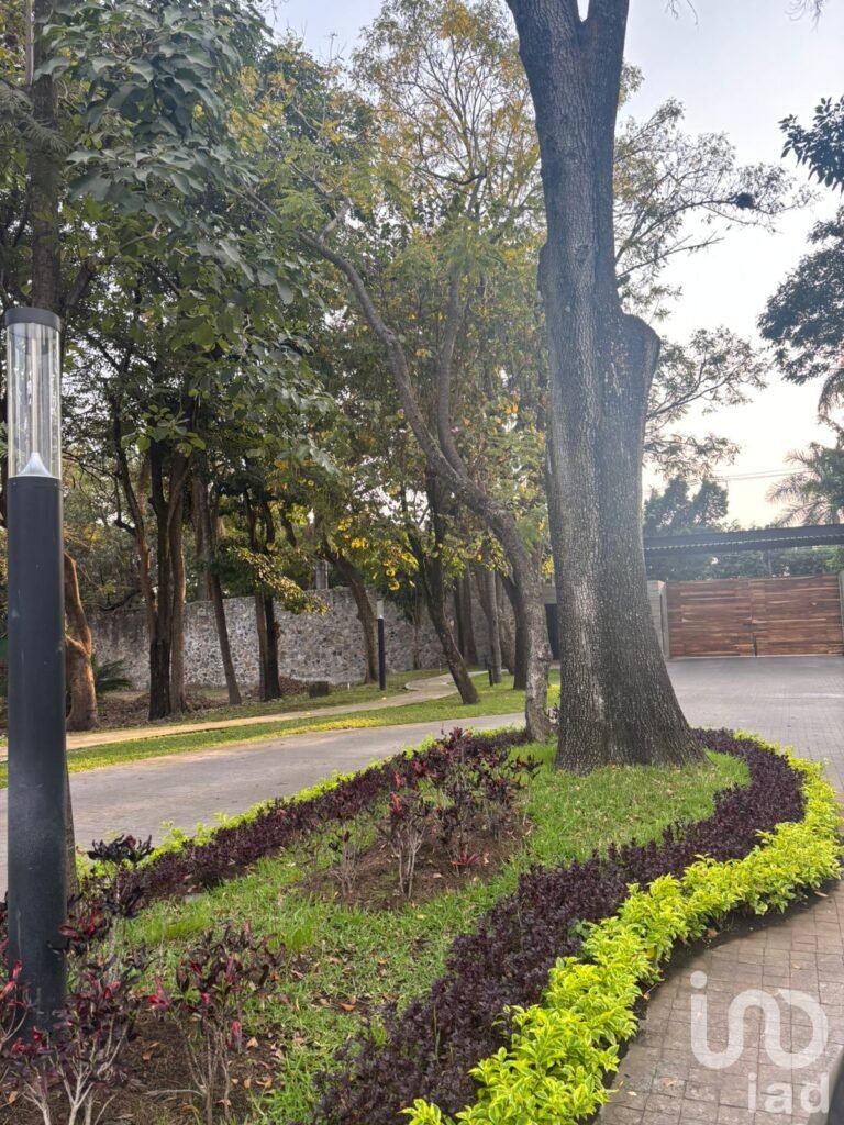 RESIDENCIA EN VENTA EN PALMIRA, CUERNAVACA, MORELOS