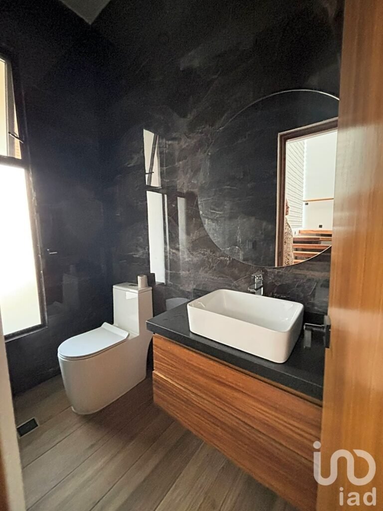 RESIDENCIA EN VENTA EN PALMIRA, CUERNAVACA, MORELOS