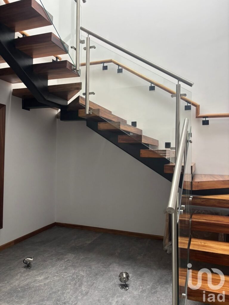 RESIDENCIA EN VENTA EN PALMIRA, CUERNAVACA, MORELOS