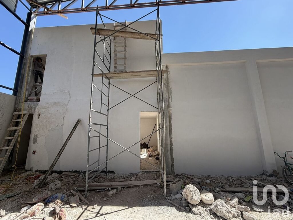 AMPLIA BODEGA EN RENTA, ZONA NORTE