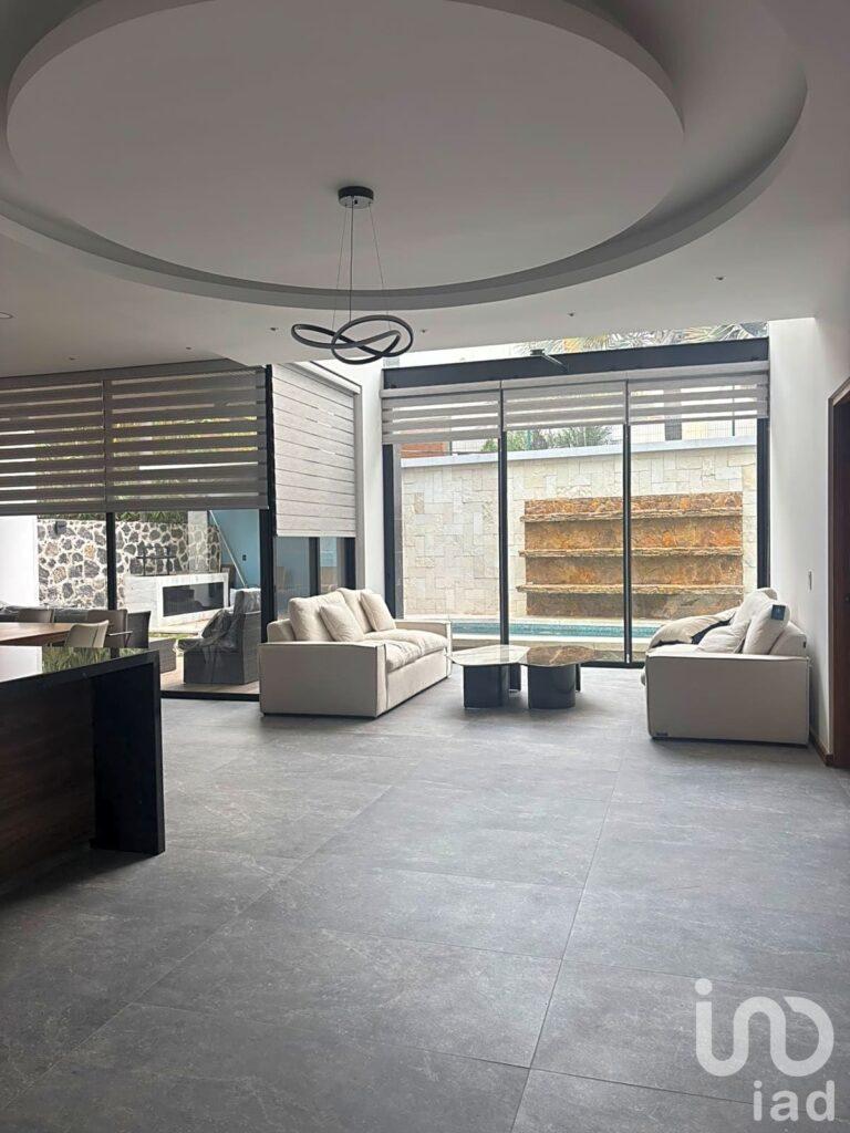 RESIDENCIA EN VENTA EN PALMIRA, CUERNAVACA, MORELOS