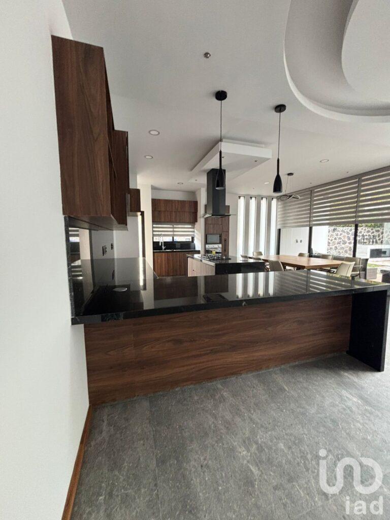 RESIDENCIA EN VENTA EN PALMIRA, CUERNAVACA, MORELOS