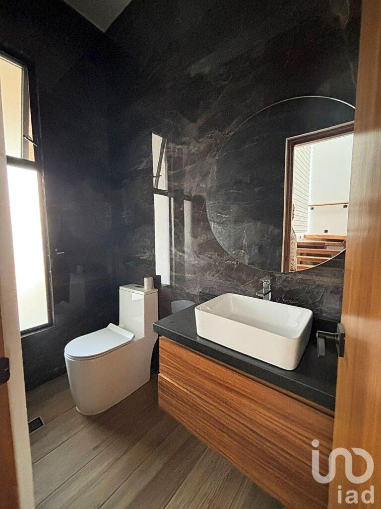 RESIDENCIA EN VENTA EN PALMIRA, CUERNAVACA, MORELOS